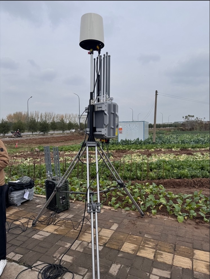 Drone FPV GPS, BeiDou, GLONASS Galileo Dispositivo de Spoofing para Aeroporto, Prisão, Segurança de Fronteiras, Segurança de Usinas de Energia 0